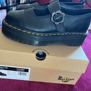 Dr. Martens Addina Flower Black Leather Women's Shoes US 9